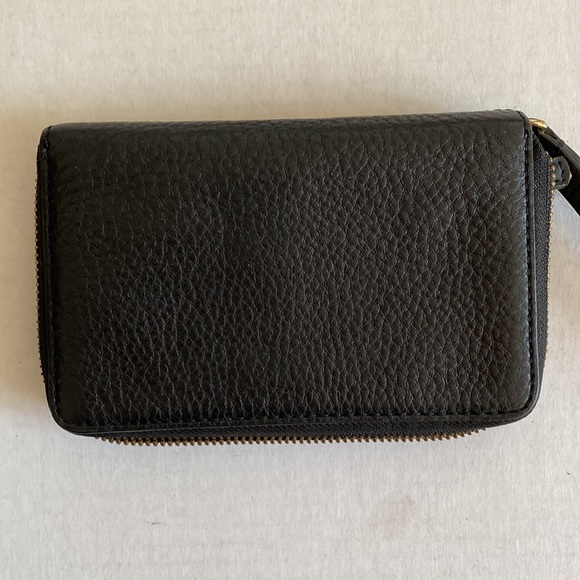 Marc Jacob’s wallet black wristlet - Picture 3 of 5